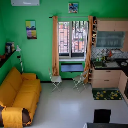 Funny House Consalvo 別荘 *